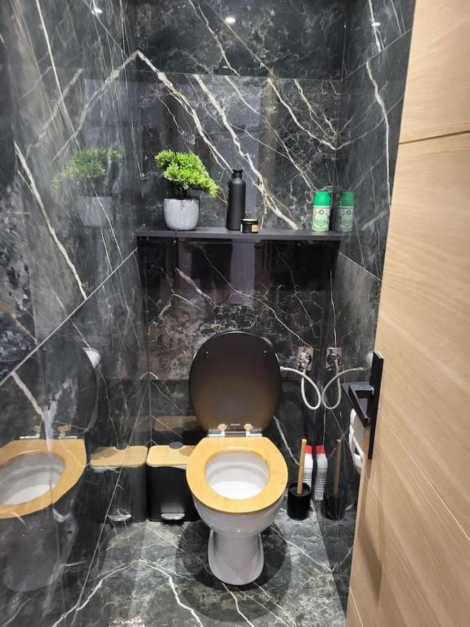 Appartement Jacuzzi Narbona Esterno foto
